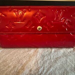 Louis Vuitton Monogram Vernis Sarah Wallet - Pomme D’Amour